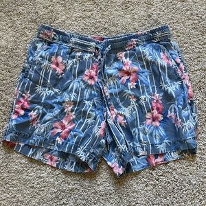 Tommy Bahama Women's Tropical Floral Print Blue Pink Shorts Size Small Pockets